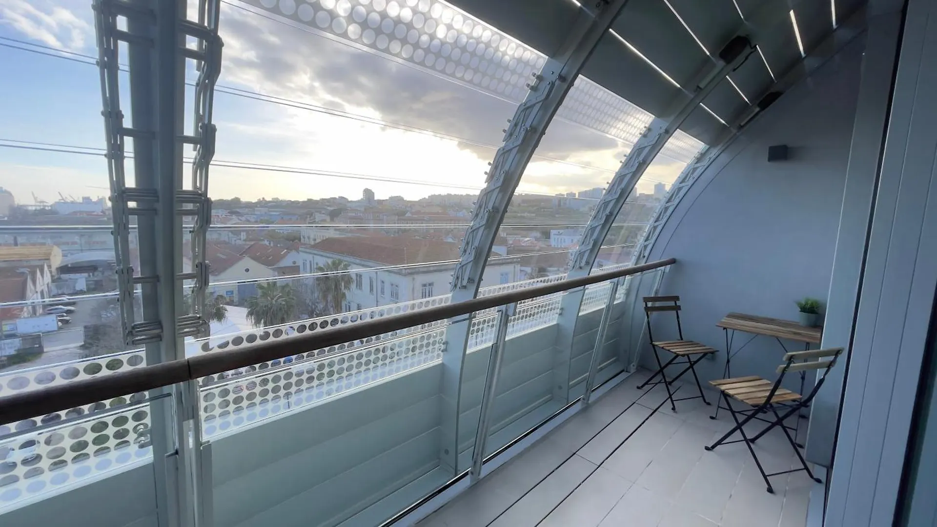 Prv Lisbon By Lysm Group 아파트